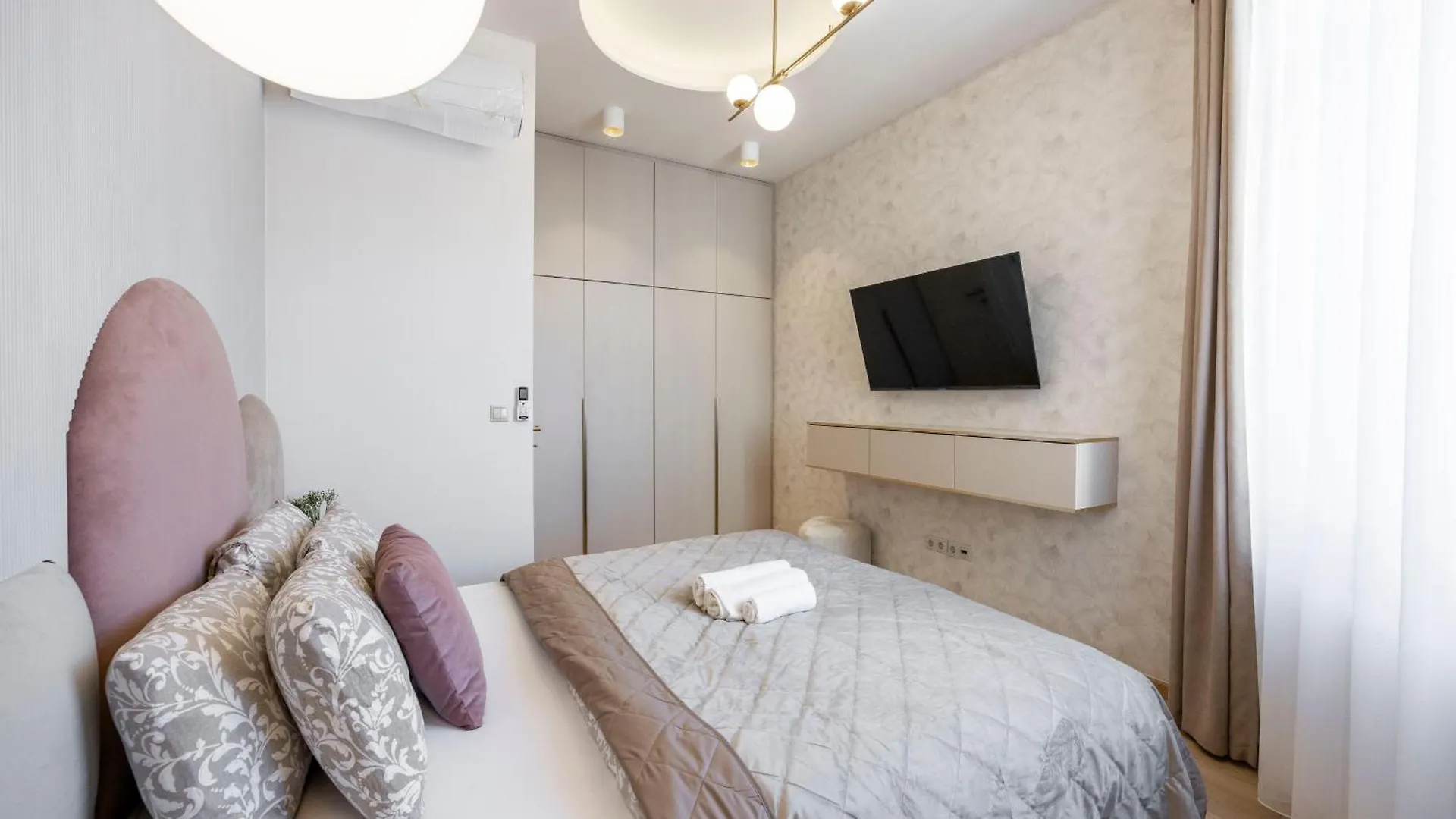 Luxurious Central Apartment W/ A Stunning View To The Basilica Budapest